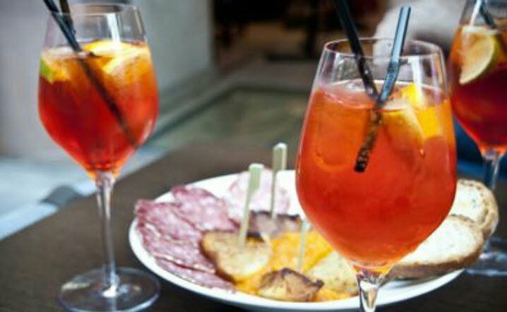 Aperitivo with spritz and snacks